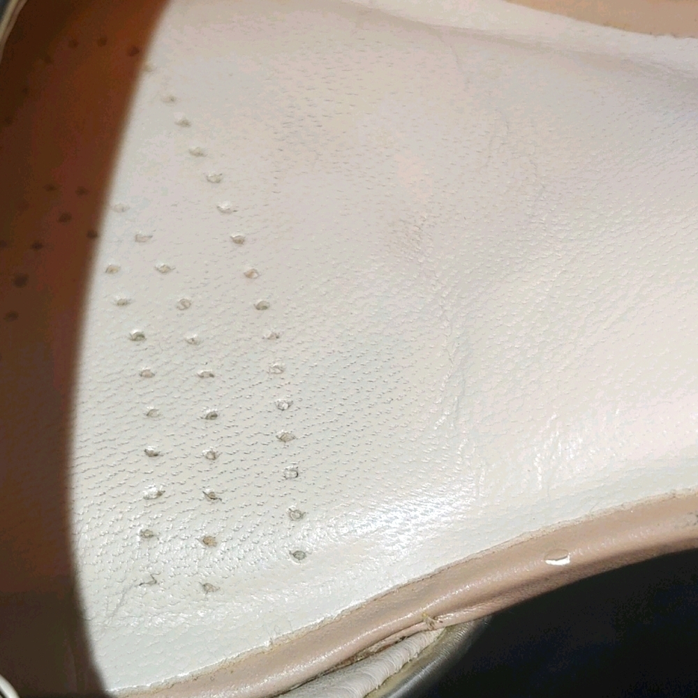 SALE! CLARKS 8.5 M COMFORT LEATHER WEDGE HEELS SANDALS - Picture 8 of 10